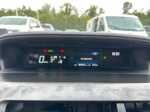 Used 2017 Toyota Prius V Three image 21