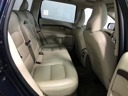 Used 2010 Volvo XC70 3.2 image 17