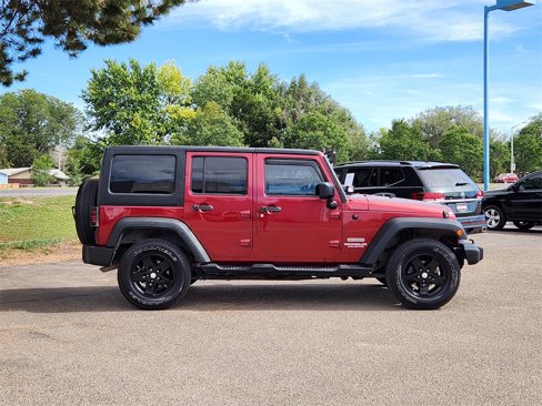 Used 2012 Jeep Wrangler Unlimited Sport image 2