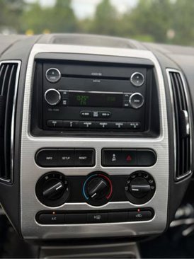 Used 2010 Ford Edge SEL image 14