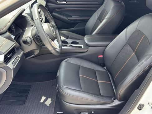 Used 2022 Nissan Altima 2.5 SR image 13