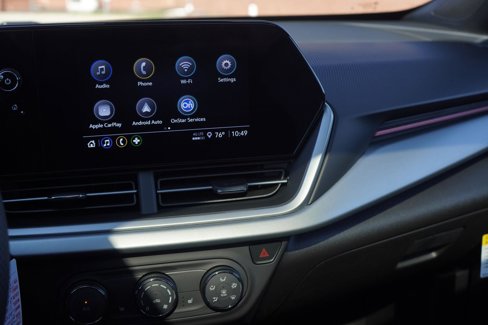 New 2026 Chevrolet Trax RS w/ Sunroof Package image 22