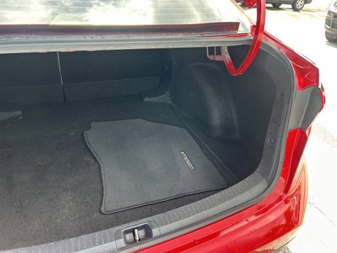 Used 2020 Toyota Corolla LE image 28