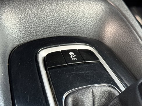 Used 2021 Toyota Corolla LE w/ Carpet Mat Package (TMS) image 31