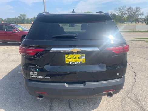 Used 2022 Chevrolet Traverse LT image 8