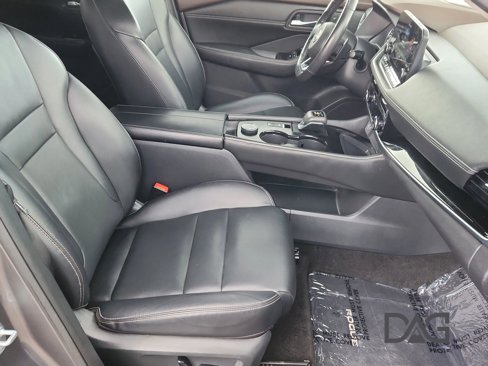Used 2023 Nissan Rogue SL image 26