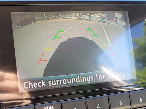 Used 2015 Nissan Rogue SV image 17