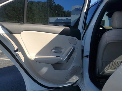 Used 2019 Mercedes-Benz A 220 image 10