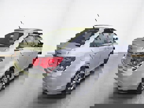 Used 2014 Chevrolet Cruze LS image 4