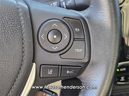 Used 2018 Toyota Corolla L image 30