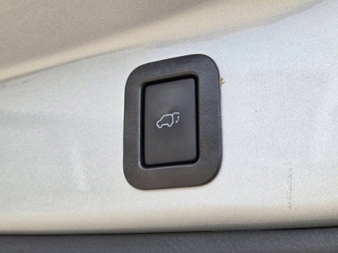 Used 2019 Toyota Highlander Limited Platinum image 23