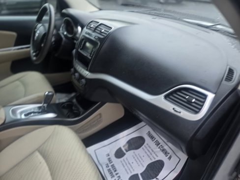 Used 2013 Dodge Journey SXT w/ Flexible Seating Group image 31