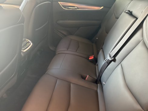 Used 2025 Cadillac XT6 Luxury image 13