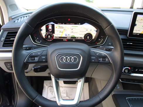 Used 2019 Audi Q5 2.0T Premium Plus w/ Premium Plus Package image 29