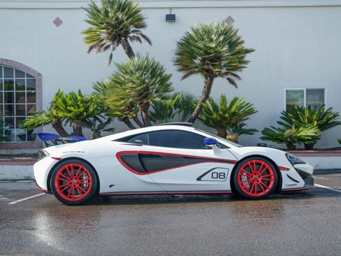 Used 2018 McLaren 570S Coupe image 3