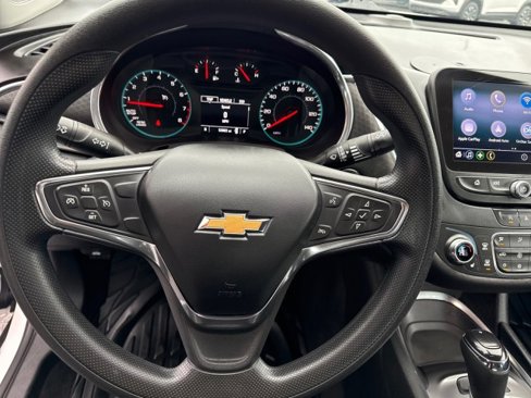 Used 2020 Chevrolet Malibu LT image 19