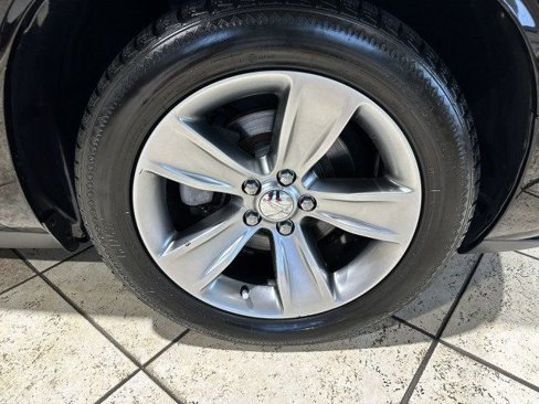 Used 2016 Dodge Challenger SXT image 10