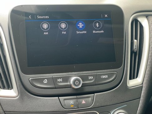 Used 2024 Chevrolet Malibu LT image 31