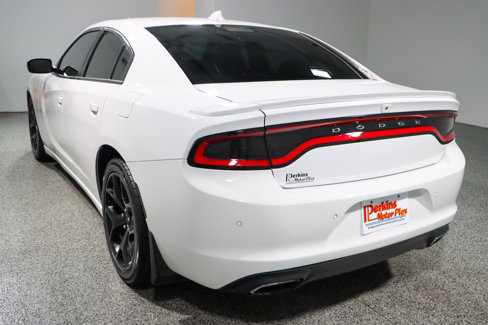 Used 2015 Dodge Charger R/T w/ Plus Group image 9