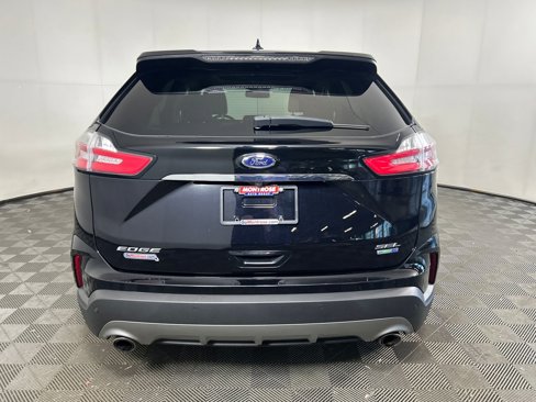 Used 2020 Ford Edge SEL w/ Convenience Package image 4