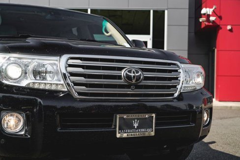 Used 2013 Toyota Land Cruiser image 2