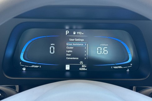 Certified 2025 Hyundai Elantra SE image 29