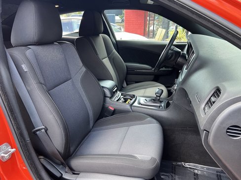 Used 2022 Dodge Charger SXT w/ Blacktop Package image 29