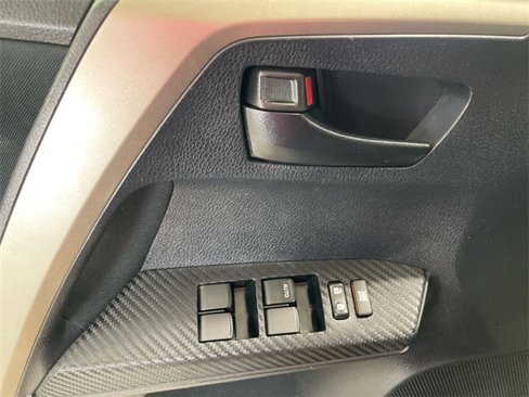 Used 2013 Toyota RAV4 XLE image 13