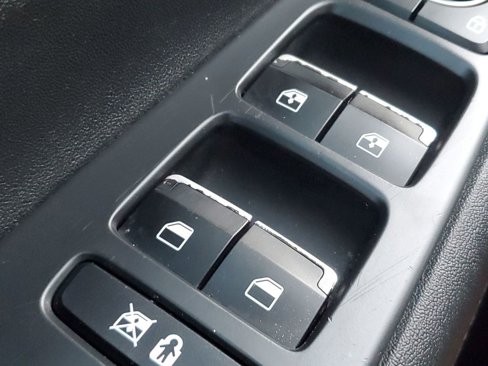 Used 2020 Hyundai Santa Fe SEL image 31