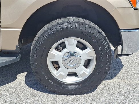 Used 2011 Ford F150 XLT w/ XLT Convenience Pkg image 12