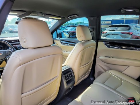Used 2018 Cadillac XT5 AWD image 12