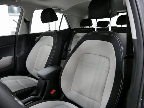 New 2025 Hyundai Venue SEL image 15