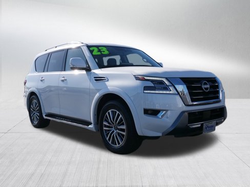 Used 2023 Nissan Armada SL w/ Captain's Chairs Package image 9