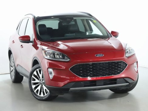 Used 2020 Ford Escape Titanium w/ Titanium Premium Package 2.0 image 2