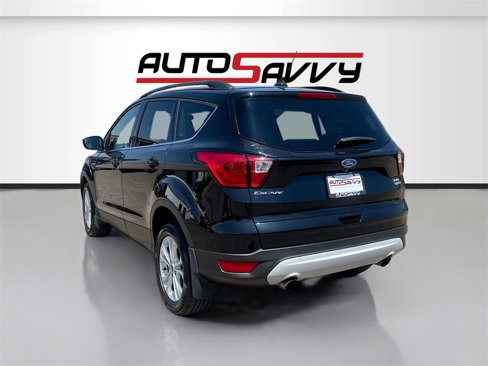 Used 2019 Ford Escape SEL image 5