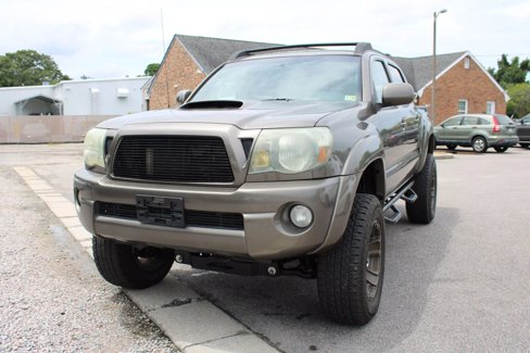 Used 2010 Toyota Tacoma 4x4 Double Cab w/ TRD Sport Pkg image 1