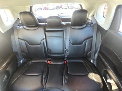 Used 2018 Jeep Compass Limited image 28