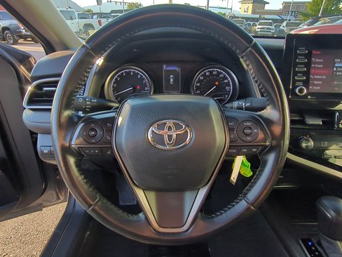 Used 2021 Toyota Camry SE image 17