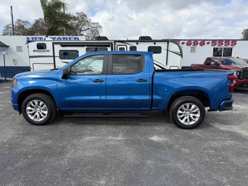Used 2022 Chevrolet Silverado 1500 Custom image 6