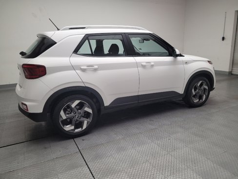 Used 2023 Hyundai Venue SEL image 10