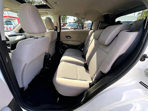 Used 2018 Honda HR-V EX image 22