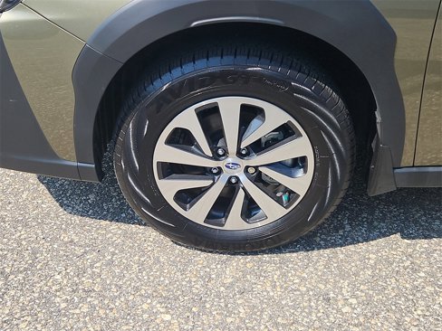 Used 2024 Subaru Outback Premium image 7
