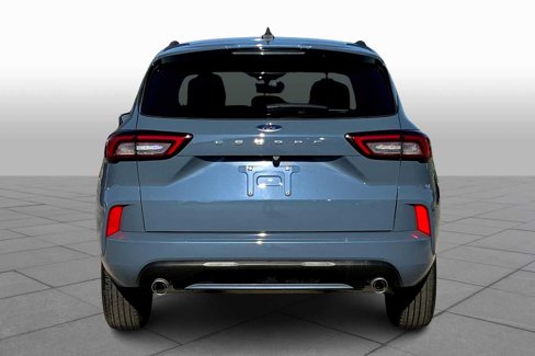 Used 2024 Ford Escape ST-Line w/ Cold Weather Package image 4