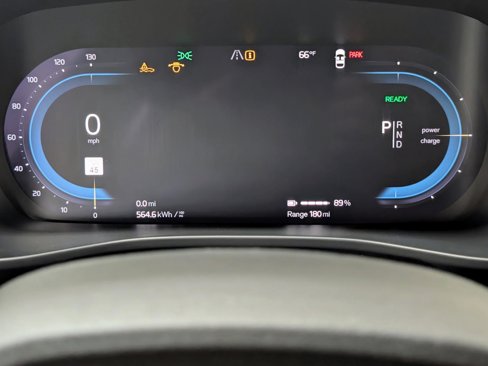 Used 2023 Volvo XC40 Recharge Core image 26