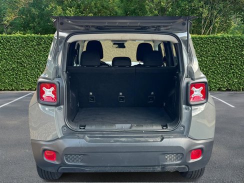 Used 2020 Jeep Renegade Latitude image 8