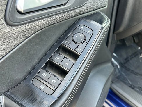 Used 2023 Nissan Rogue SV image 36