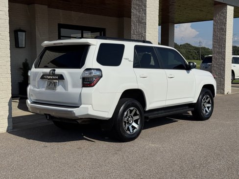 Used 2022 Toyota 4Runner TRD Off-Road image 11