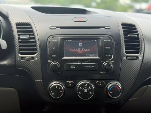Used 2014 Kia Forte Koup EX image 12