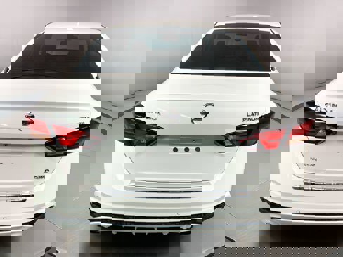 Used 2022 Nissan Altima 2.5 Platinum image 39