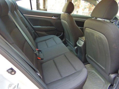Used 2019 Hyundai Elantra SEL image 17
